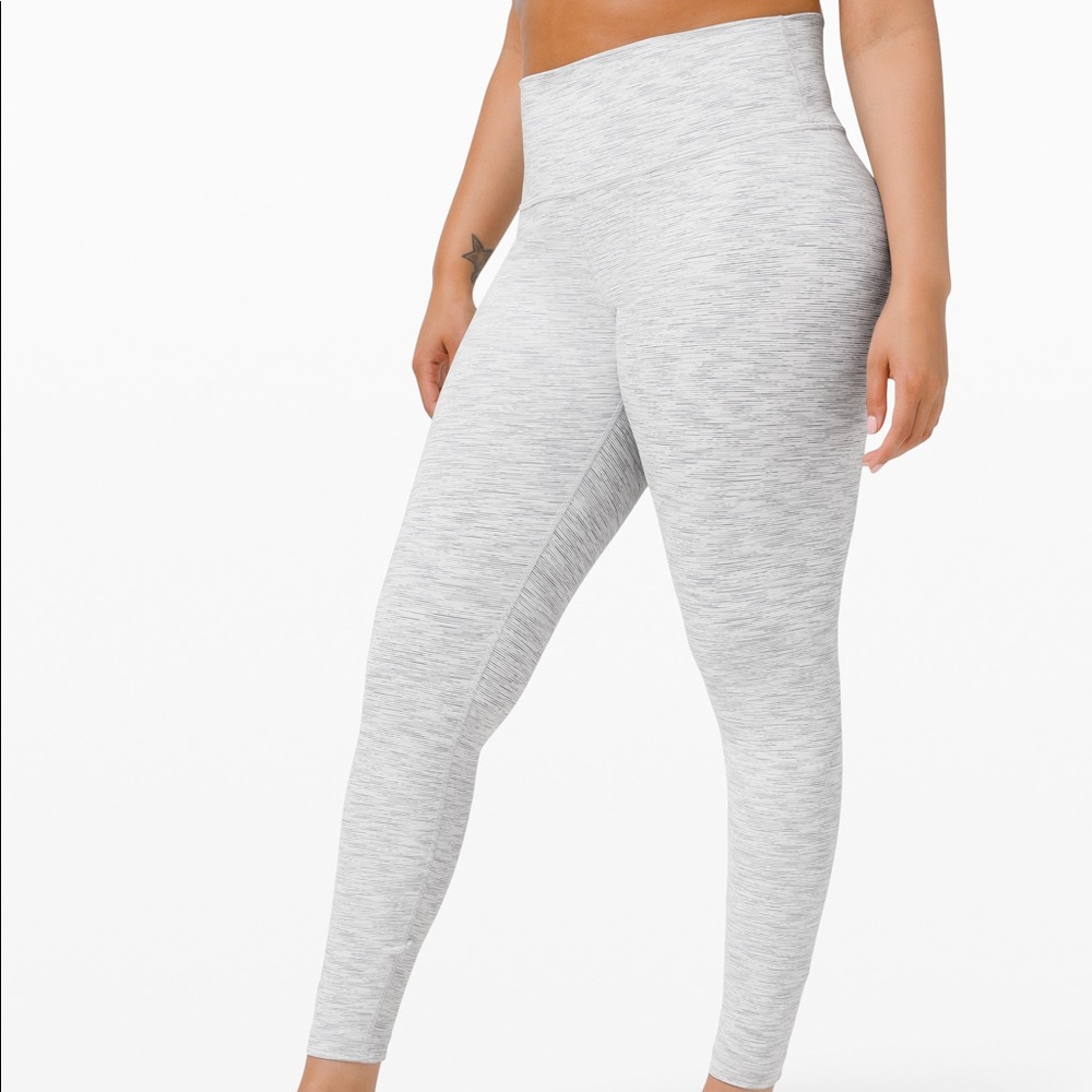 LULULEMON 7/8 white and grey leggings